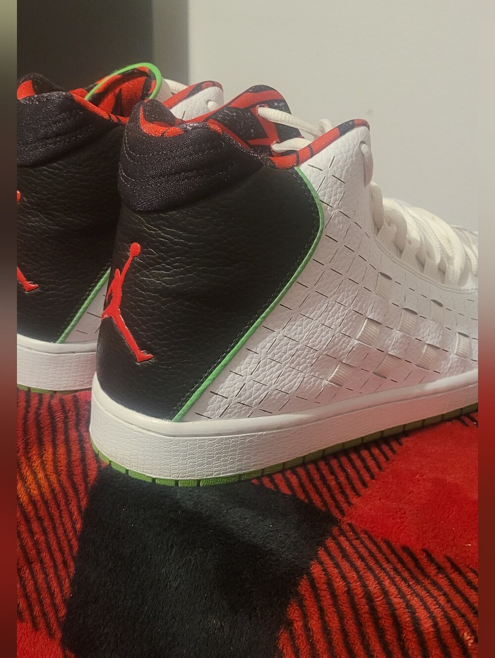 Jordan Illusion Premium 'White Green Pulse' sneakers - Picture 3 of 8